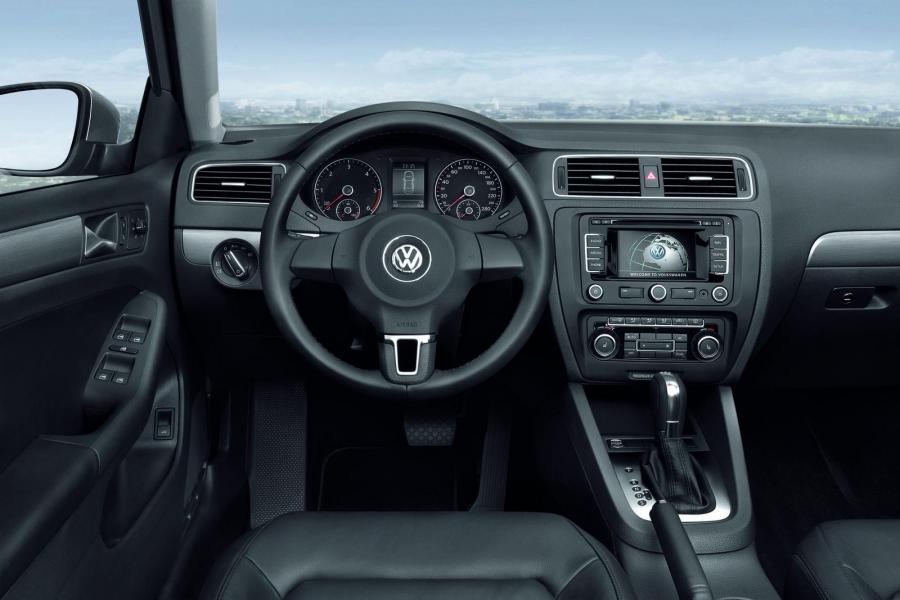  Volkswagen Jetta 2011 года  (EU) (фото 3 из 6)